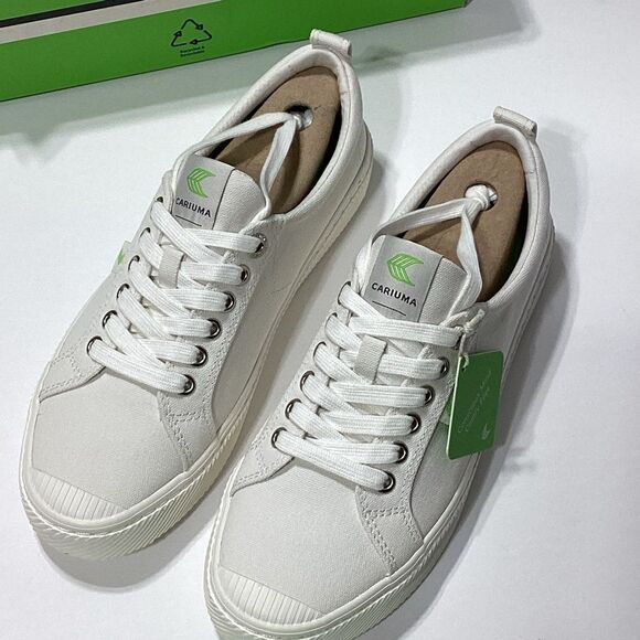 Cariuma OCA Low Off White Canvas Sneaker NIB 9.5 Women 8 Men - Picture 2 of 9